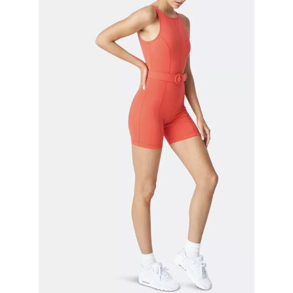 Gigi C Sport NWOT The Gia Belted Romper Open Back 90s Style In Coral Size Medium - Picture 2 of 10